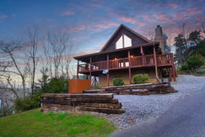 Spacious 4BR Stunning VIEWS Hot Tub FREE Attraction Tickets